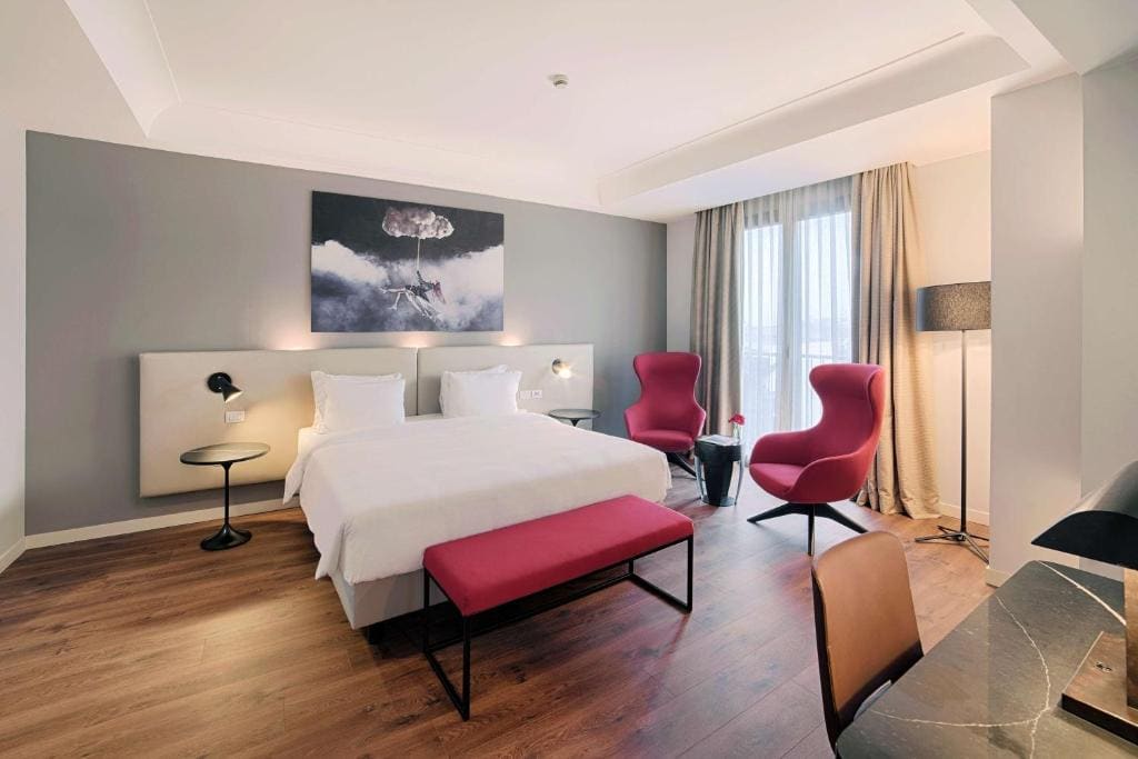 Radisson Blu Hotel Milan - View 2