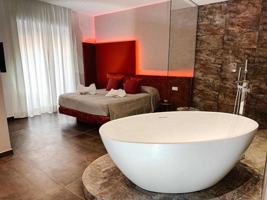Re Lazzarone Suite - View 5