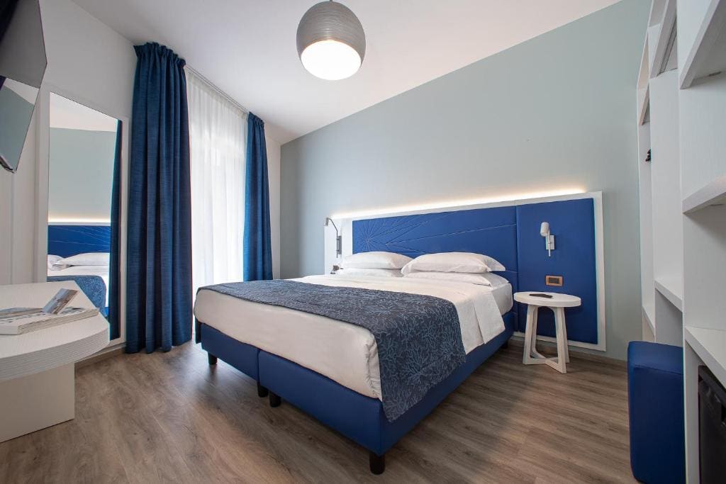 Regent's Hotel — Ansicht 4