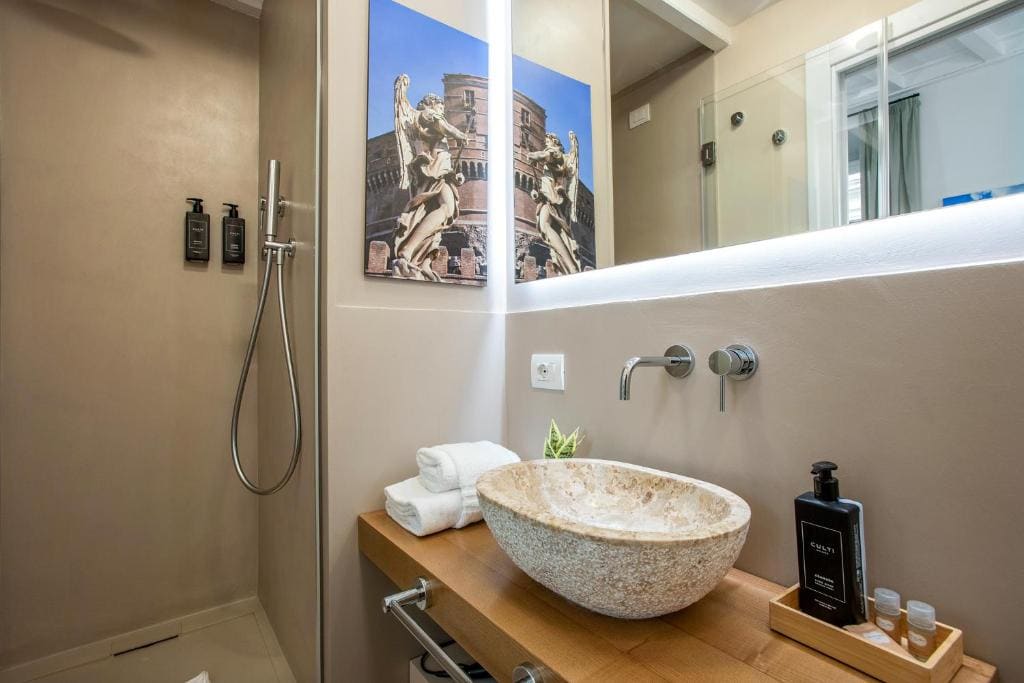 Pantheon Suites Rome 2 - View 7