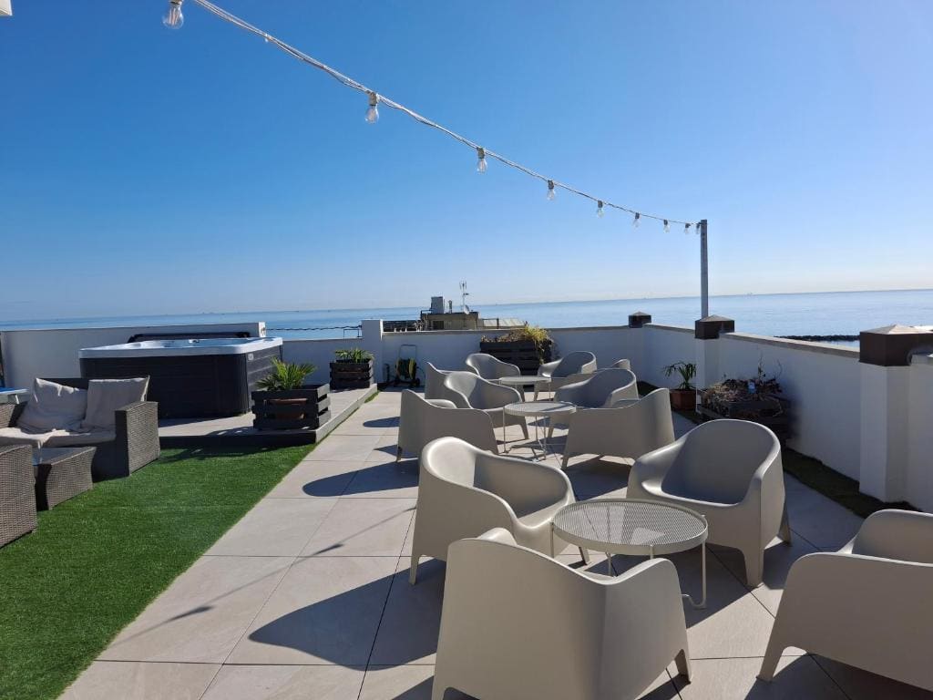 Hotel Ribot - View 2