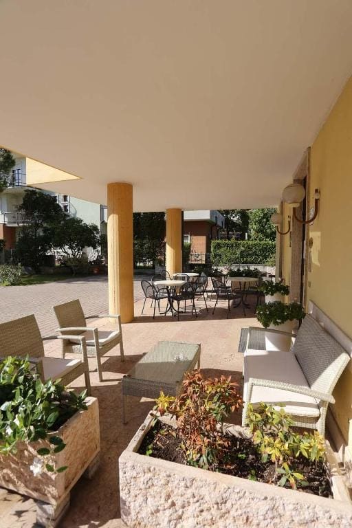 Hotel Roma - View 2