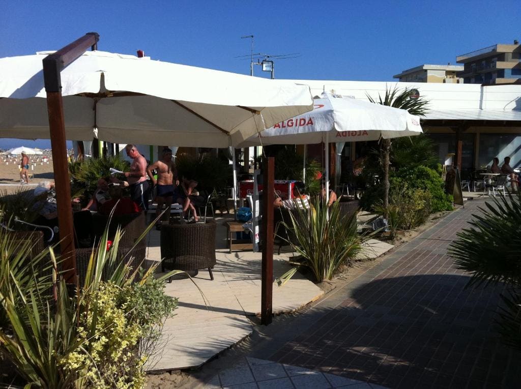 Viva Beach Hotel - 20m from the Beach & Large Breakfast - Vista 2
