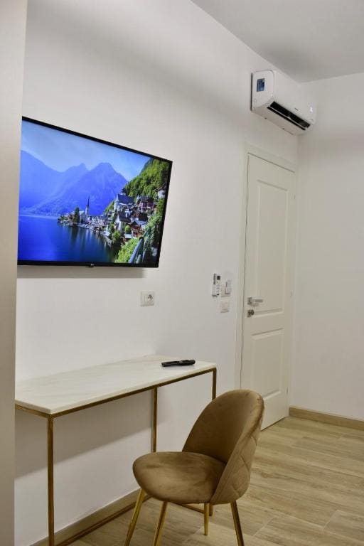 Rooms San Leonardo - View 2