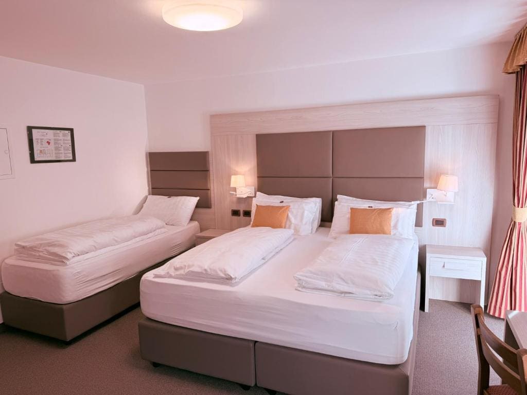 Hotel Rosalpina - Main view