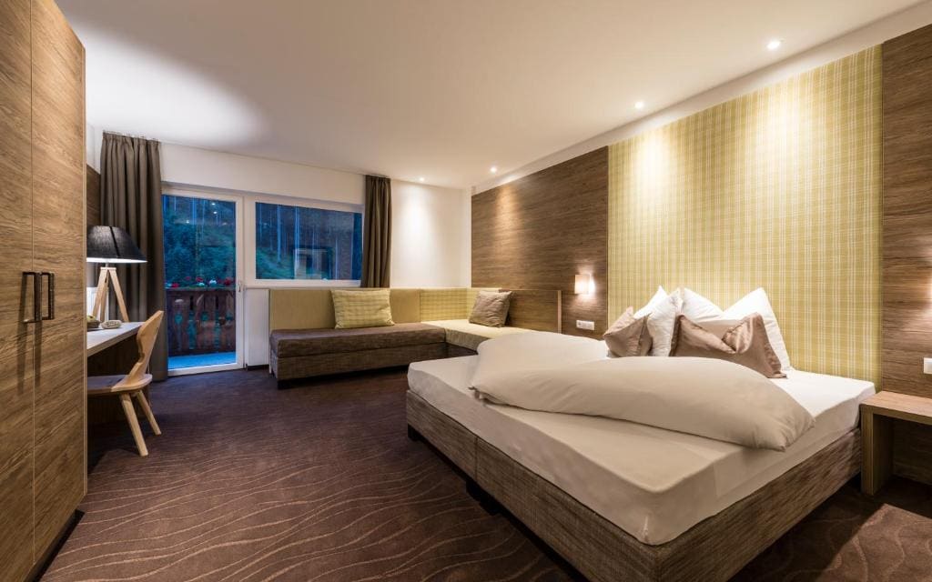 Hotel Rosengarten - View 2