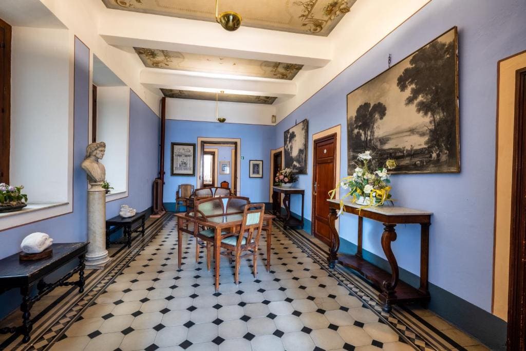 Royal Victoria Hotel - View 4