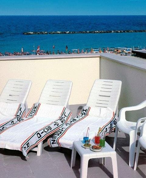 Hotel Saint Tropez SPA & Restaurant - Vista 7