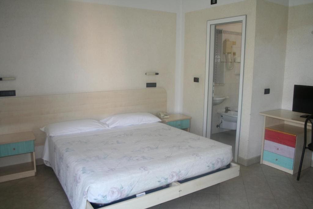 Hotel Saint Tropez - Vista 6