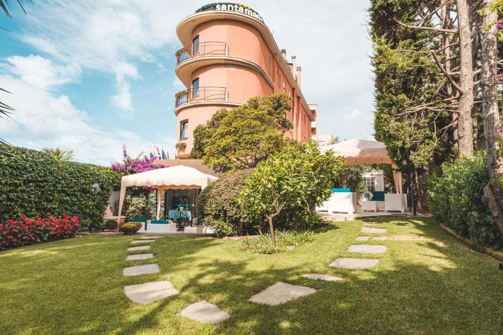 Hotel Santa Maria - Main view