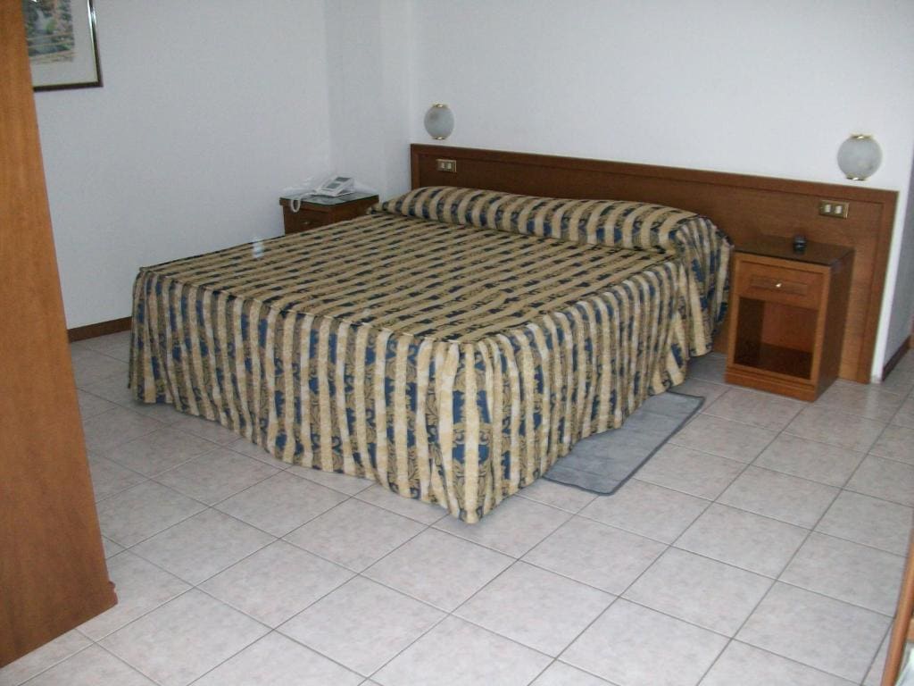HOTEL SANTOROTTO di FABIO TERROSI - View 2