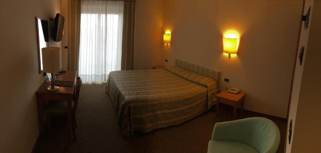 Savant Hotel - View 2