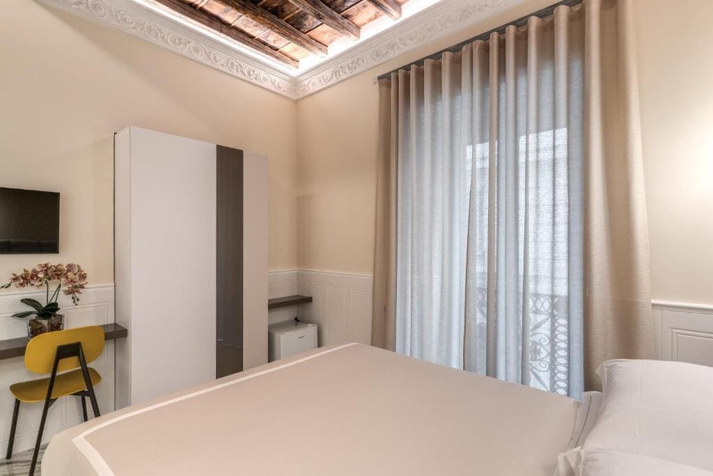 Spanish Steps Oasis Suite - View 4