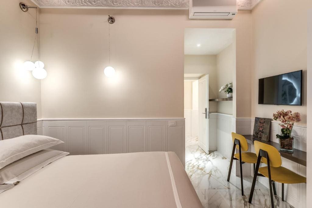 Spanish Steps Oasis Suite - View 6
