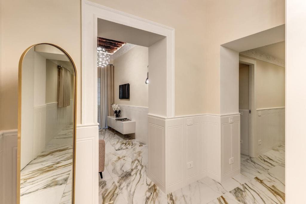 Spanish Steps Oasis Suite - View 7