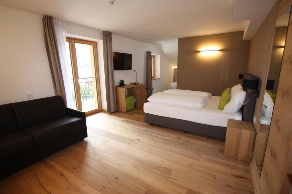 Sport Hotel - View 4