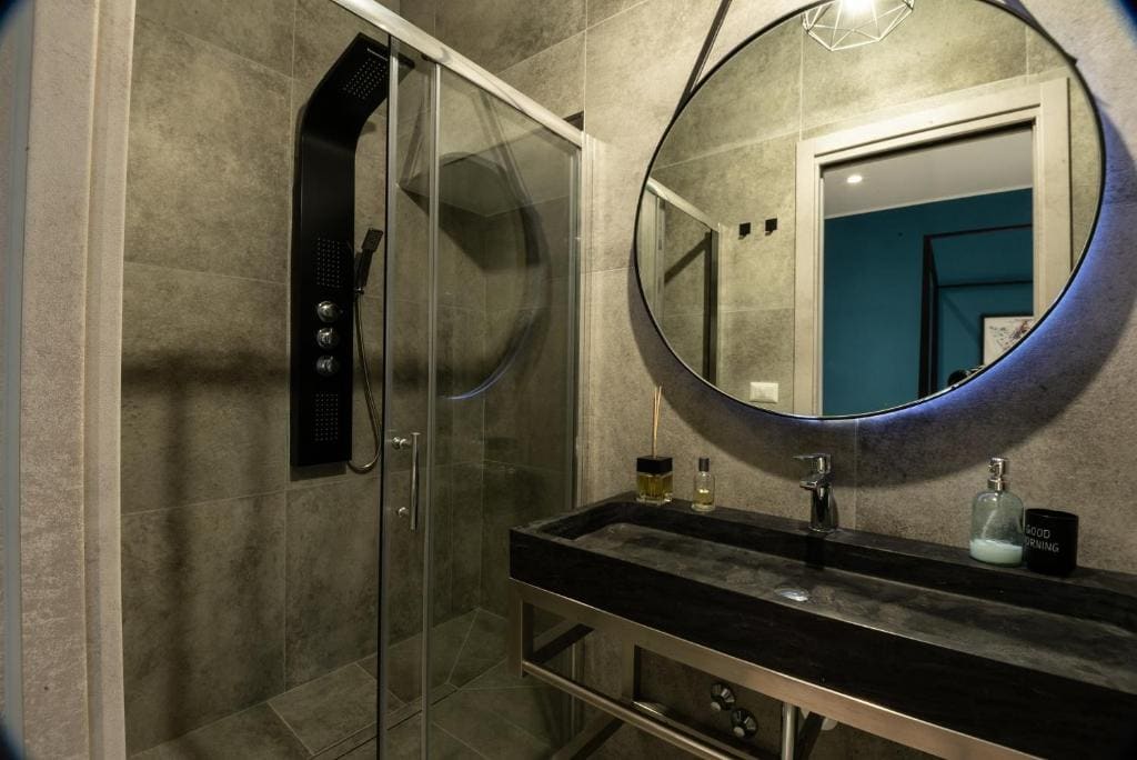 SUITE 39 - View 6