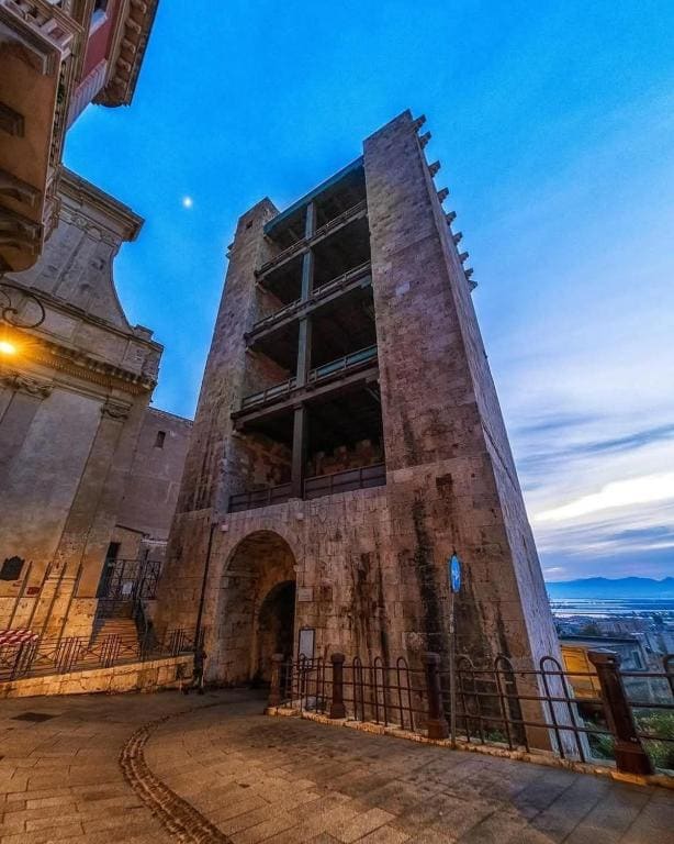 Suite nel centro storico di Cagliari - عرض 3