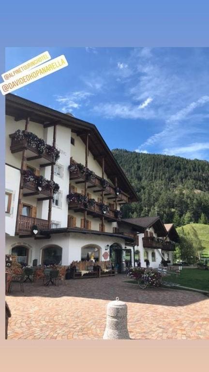 Alpine Touring Hotel-petfriendly - View 3
