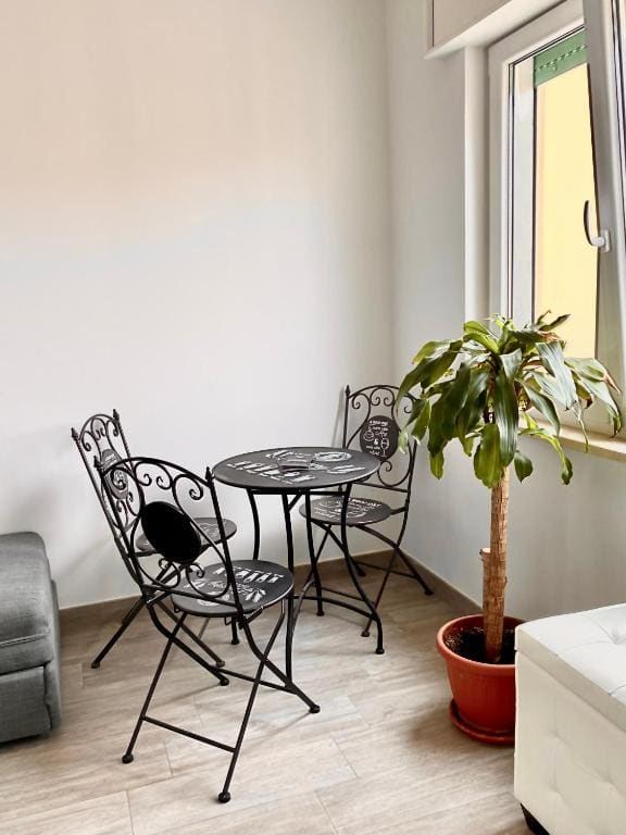 Tres joli - View 6