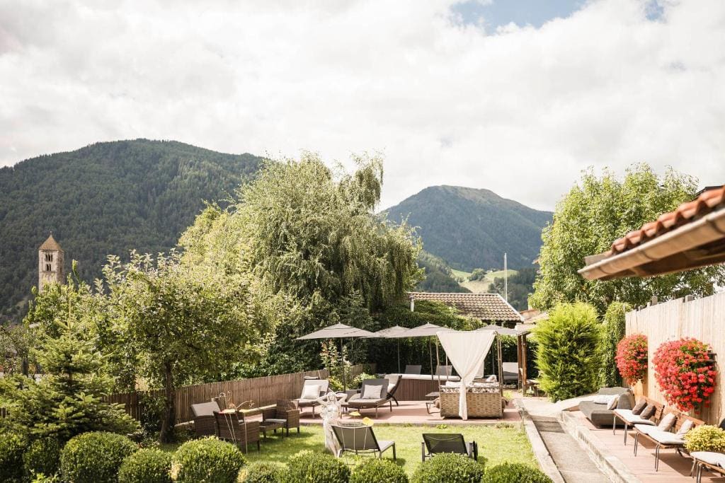 Hotel Tyrol - Main view