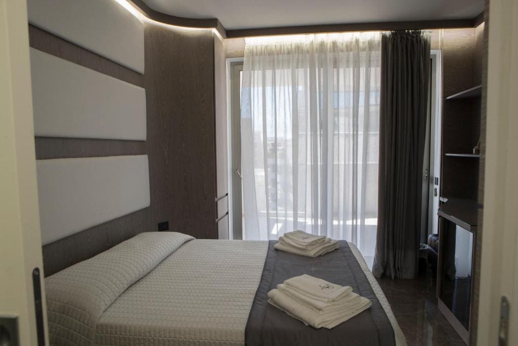 Upper - Boutique Hotel - View 3