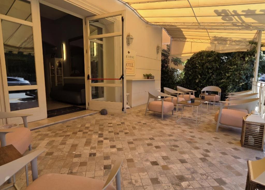 Hotel Viscardo - Main view