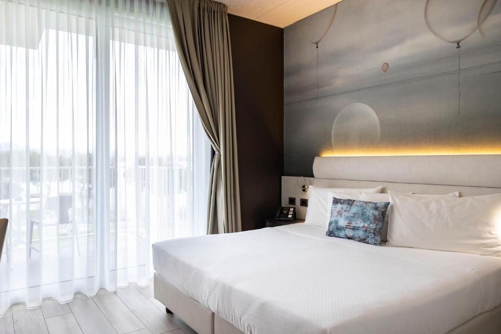 Vision Hotel - View 7
