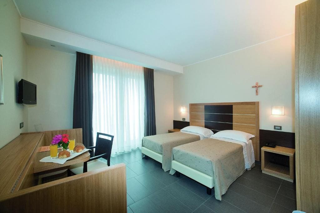 Hotel Vittoria - View 2