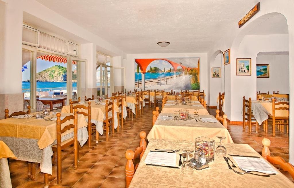 Hotel Vittorio Beach Resort - View 3
