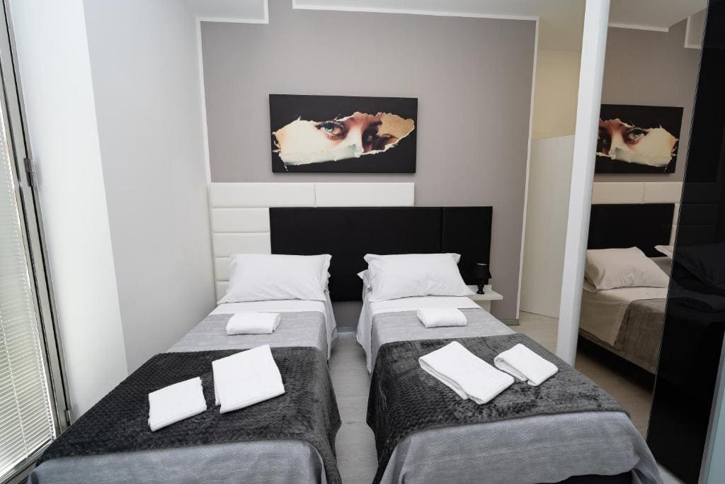 White Rooms - View 5