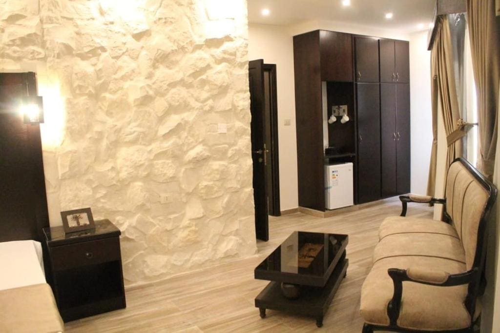 Mount Nebo Hotel & Restaurant Madaba City Center - View 6