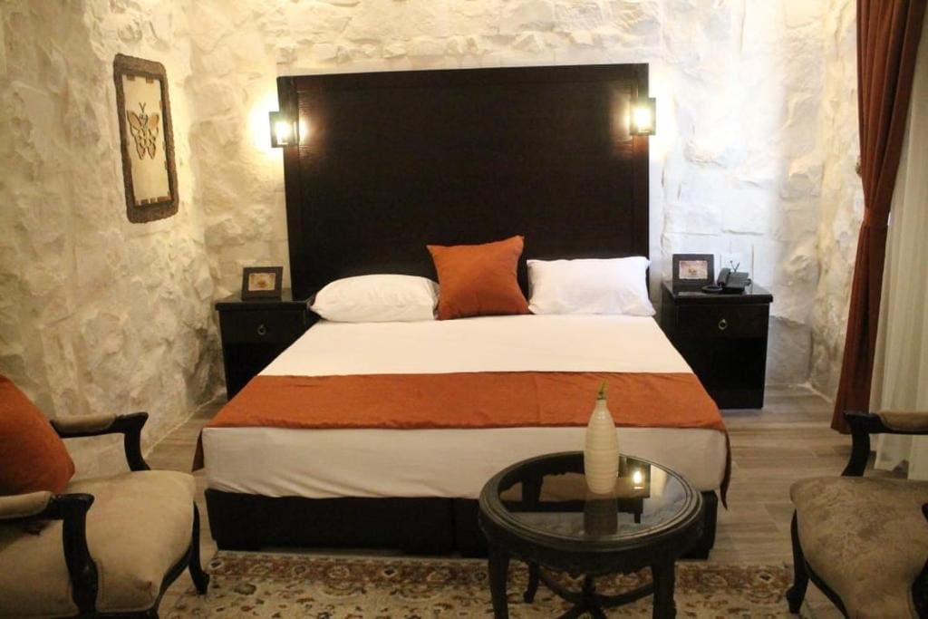 Mount Nebo Hotel & Restaurant Madaba City Center - View 2
