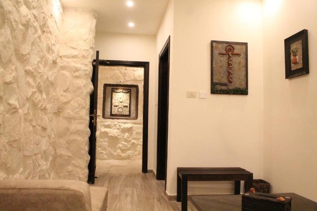 Mount Nebo Hotel & Restaurant Madaba City Center - View 7