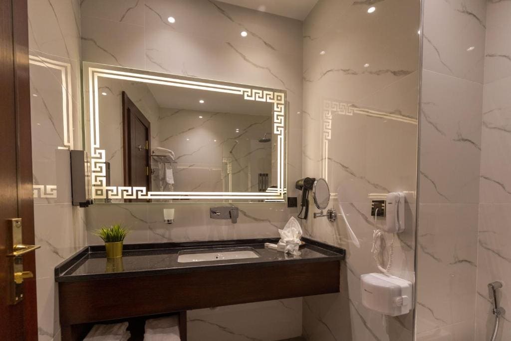 Petra Legacy Luxury - View 2