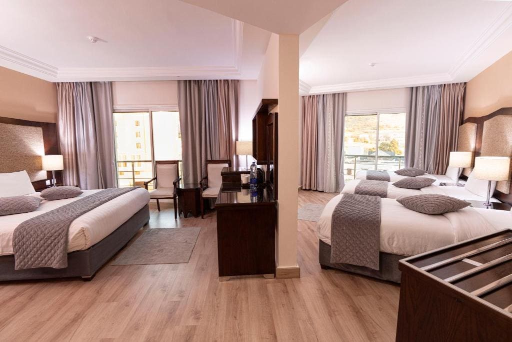 Petra Moon Hotel - View 2