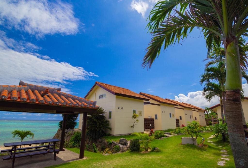 ALOALO BEACH 川平 - Main view