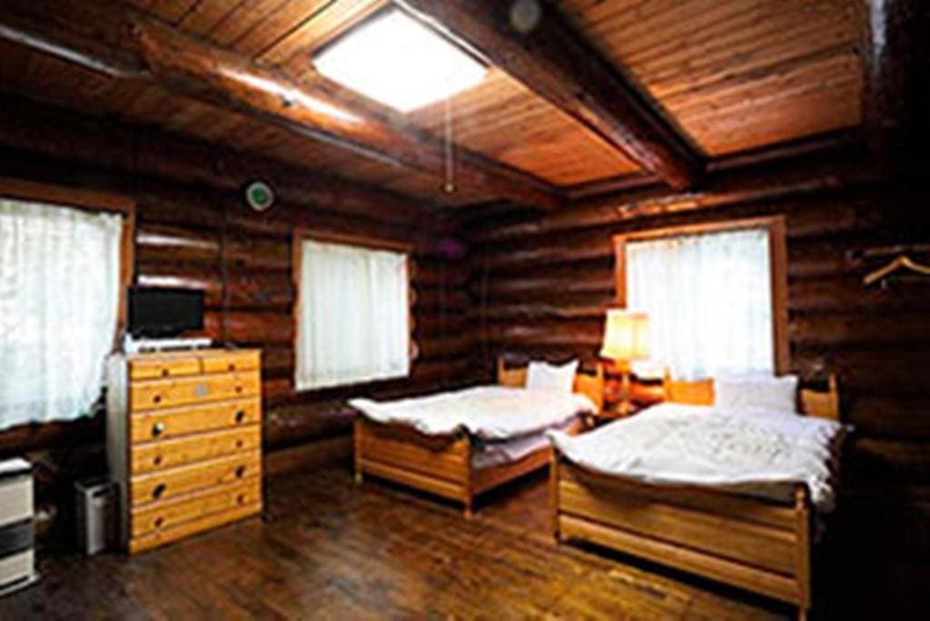 Canadian Village Goryu - View 2