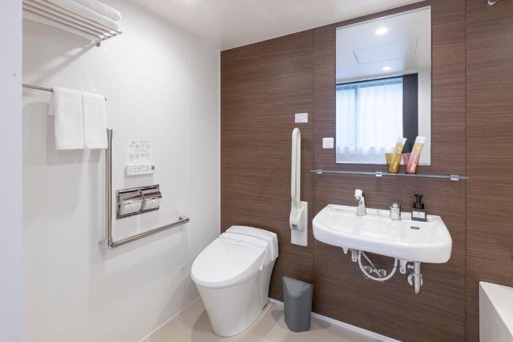 M's Hotel Sanjo Omiya - View 3