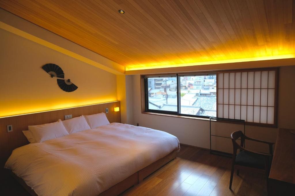 Gion Misen - View 3