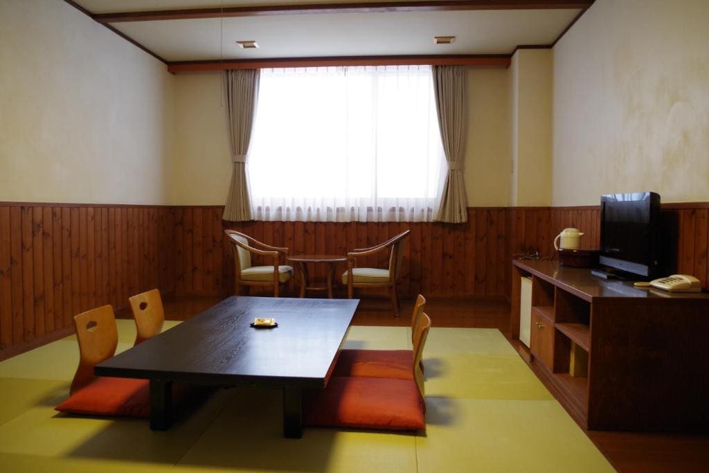 Tomuraushionsen Higashi Taisetsuso - View 6