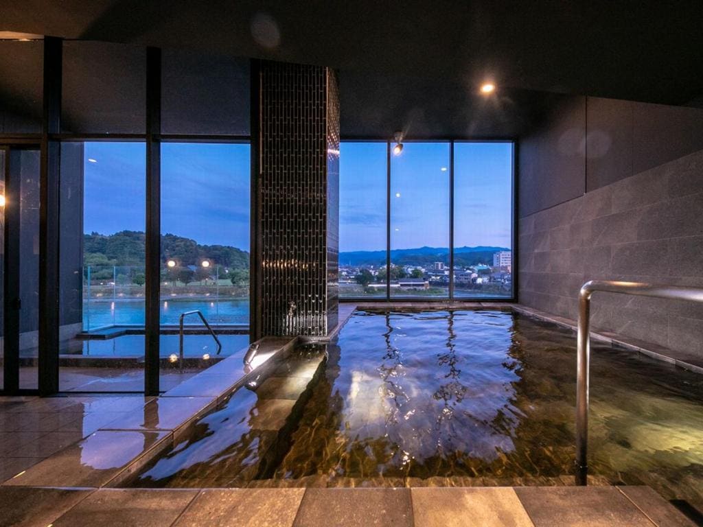 Hitoyoshi Onsen Nabeya - View 7