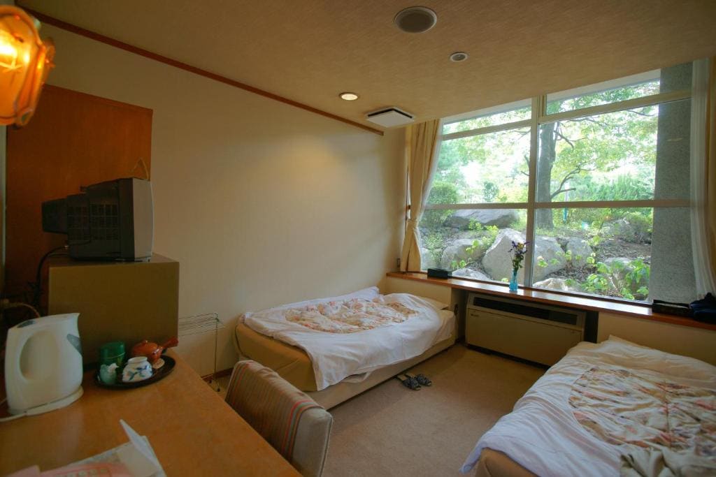 Hotel Kaminoyu Onsen - View 2