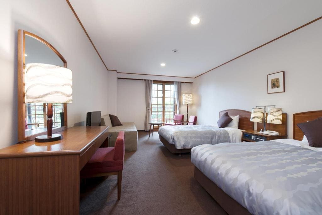 Hotel Marroad Hakone - View 2