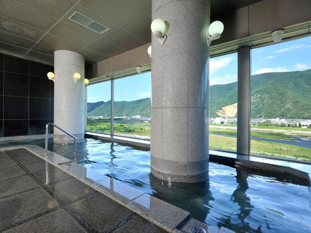 Riverside Uedakan - View 3