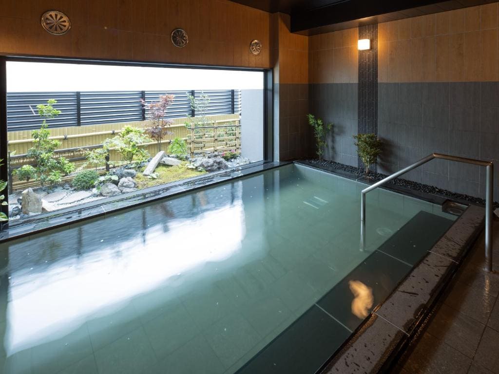Hotel Route Inn Grand Wakayama Eki Higashiguchi - View 4