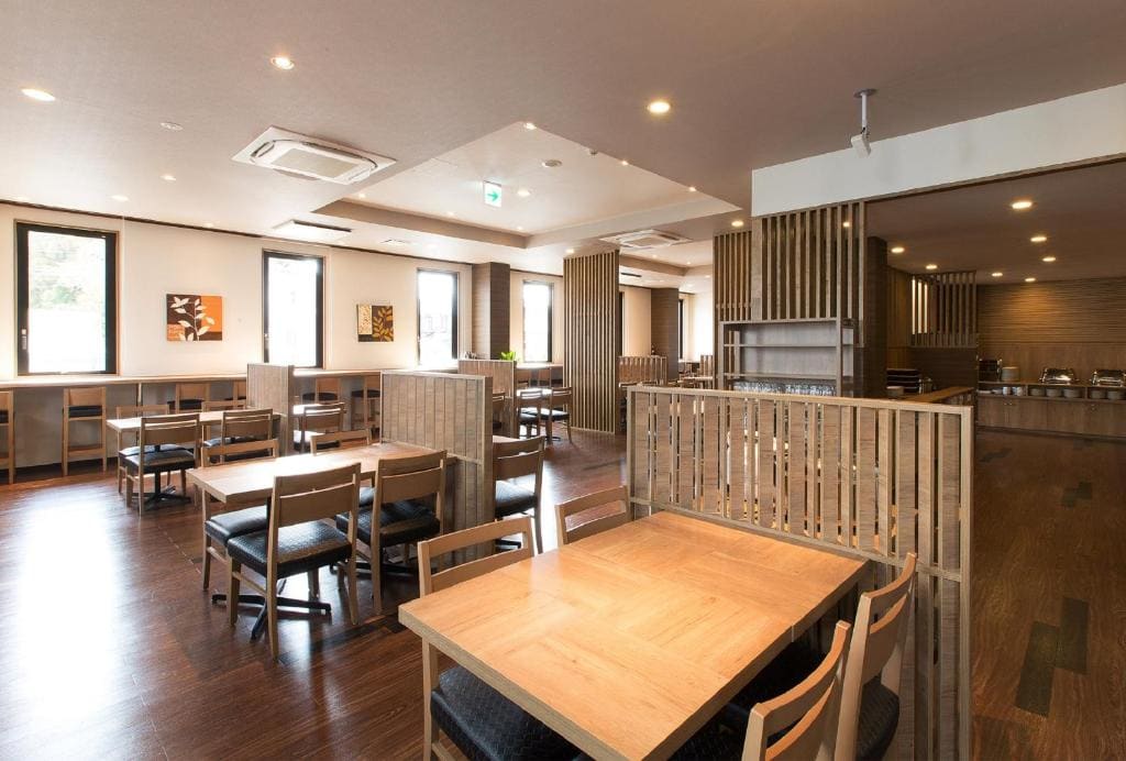 Hotel Route-Inn Higashiomi Yokaichi Ekimae - View 4