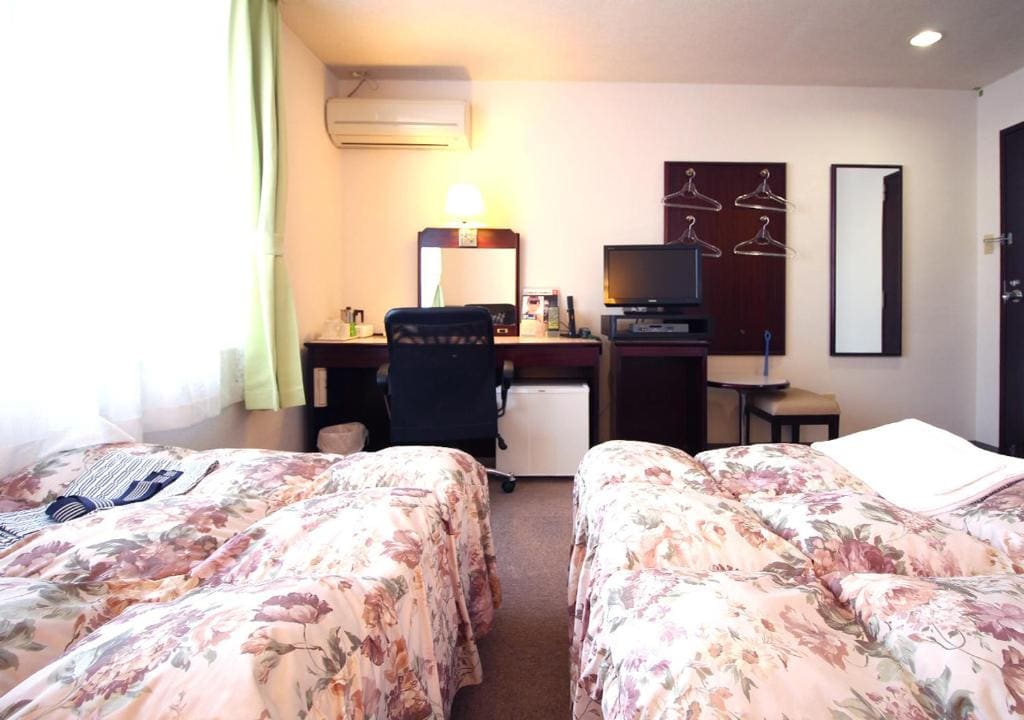 Royal Inn Shinyamaguchi Ekimae - View 6