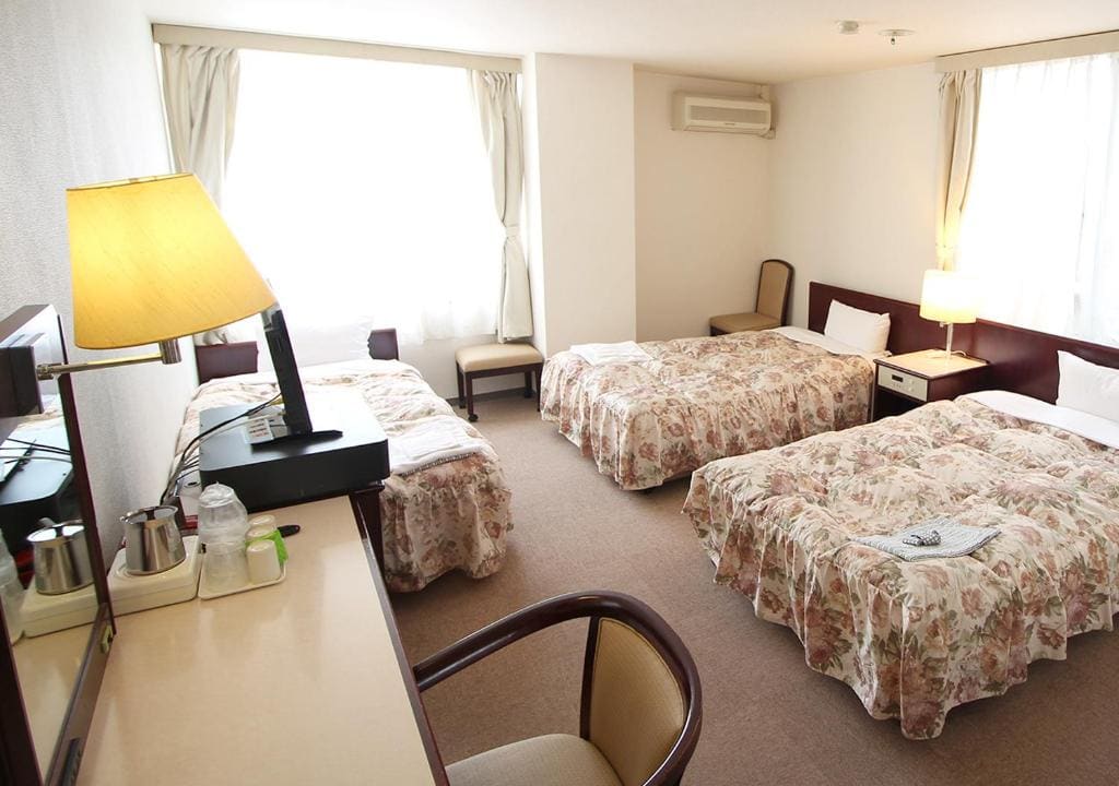 Royal Inn Shinyamaguchi Ekimae - View 3
