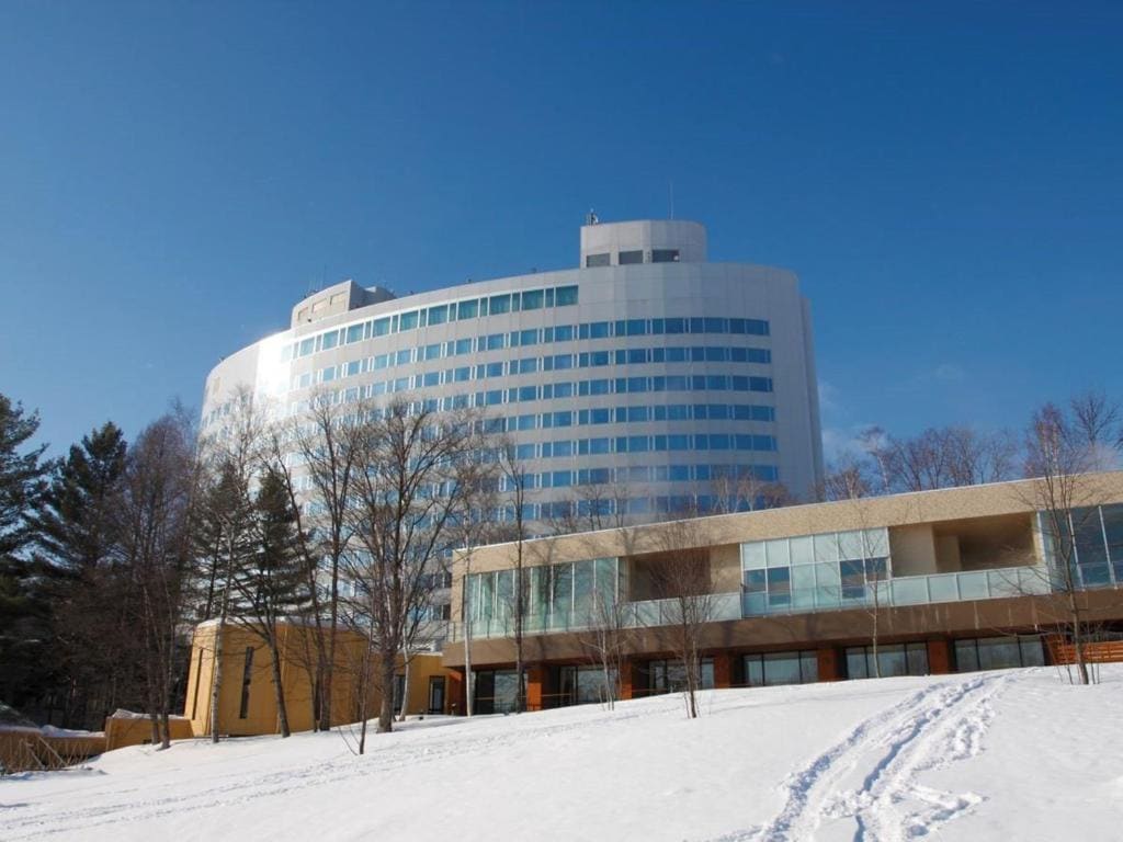 Shin Furano Prince Hotel - Main view